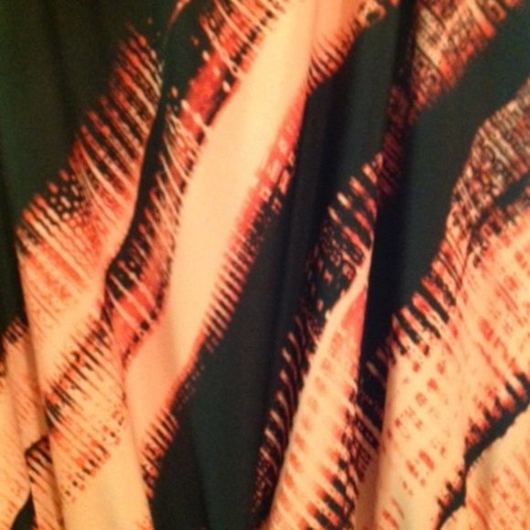 CORAL AND BLACK LIGHTWEIGHT JUMPSUIT - SIZE - L - Picture 4 of 5